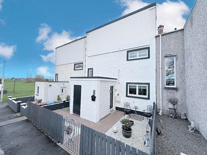 2 Bedroom Terraced House For Sale In Mingle Place, Bo'ness, EH51