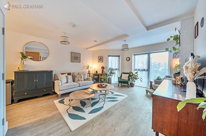 2 Bedroom Flat For Sale In Mill Green Road, Mitcham, CR4