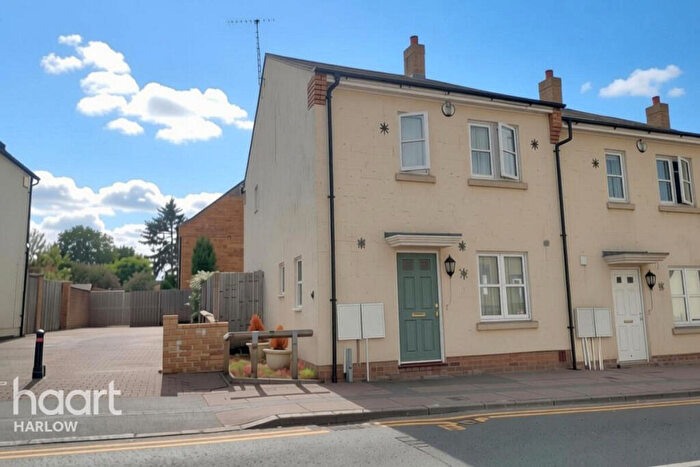 3 Bedroom End Of Terrace House For Sale In High Street, Harlow, CM19