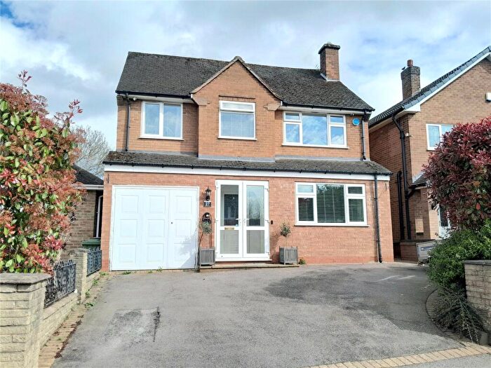 3 Bedroom Detached House For Sale In Montfort Road, Birmingham, West Midlands, B46