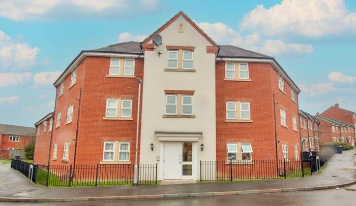 2 Bedroom Flat To Rent In Cusance Way, Trowbridge, BA14
