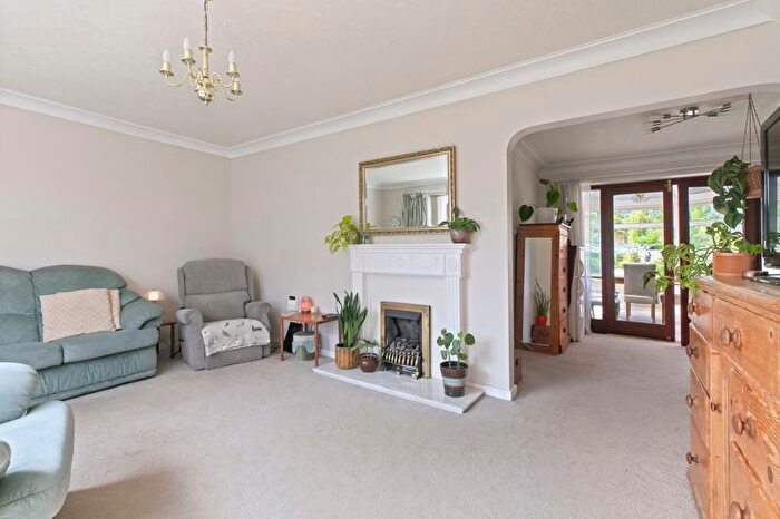 4 Bedroom Detached House For Sale In St. Philips Way, Burley-In-Wharfedale, LS29