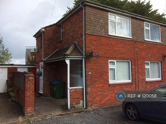 2 Bedroom Maisonette To Rent In Cornwall Road, Southampton, SO18