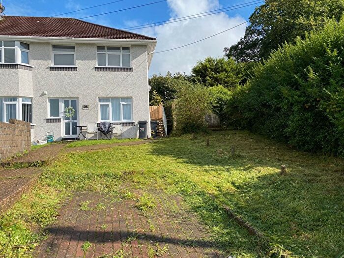2 Bedroom Flat For Sale In Lime Grove, Neath, Neath Port Talbot., SA11