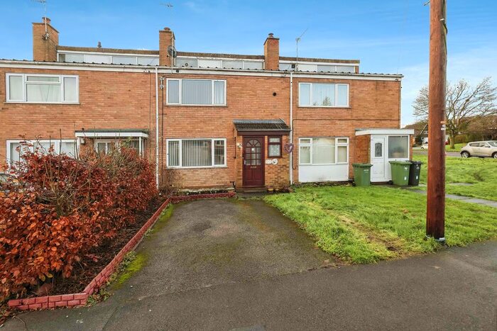 3 Bedroom Detached House For Sale In Apple Tree Road, Pershore, Worcestershire, WR10