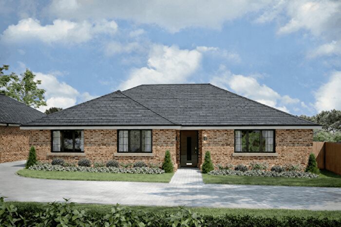 3 Bedroom Detached House For Sale In Bushmead Drive, Ashley Heath, BH24