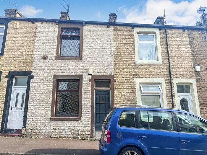 2 Bedroom Terraced House For Sale In Waterbarn Street, Burnley, BB10