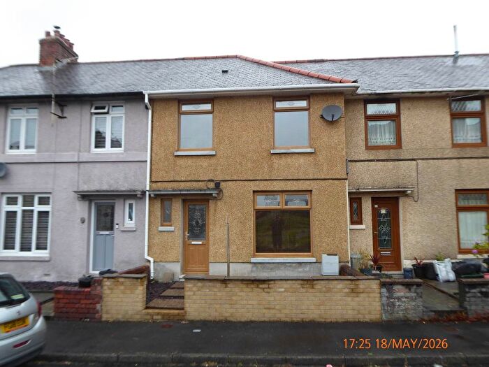 2 Bedroom Terraced House To Rent In Victoria Rd, Ponthenri, SA15