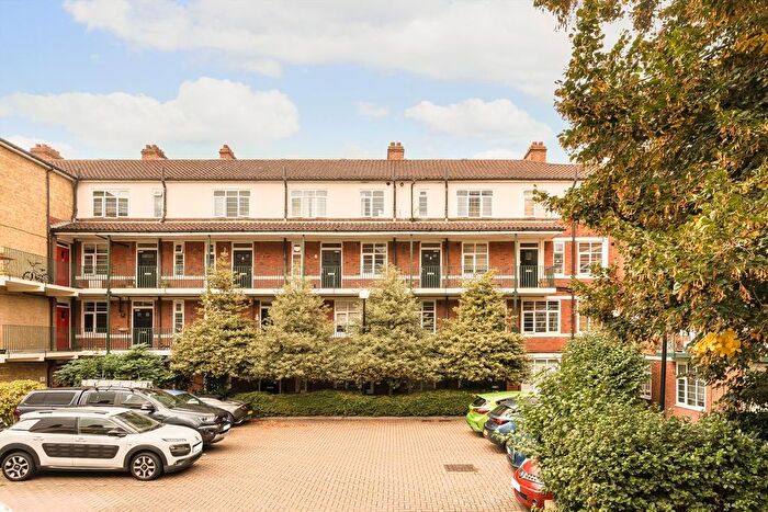 2 Bedroom Flat For Sale In Odessa Street, Rotherhithe, SE16