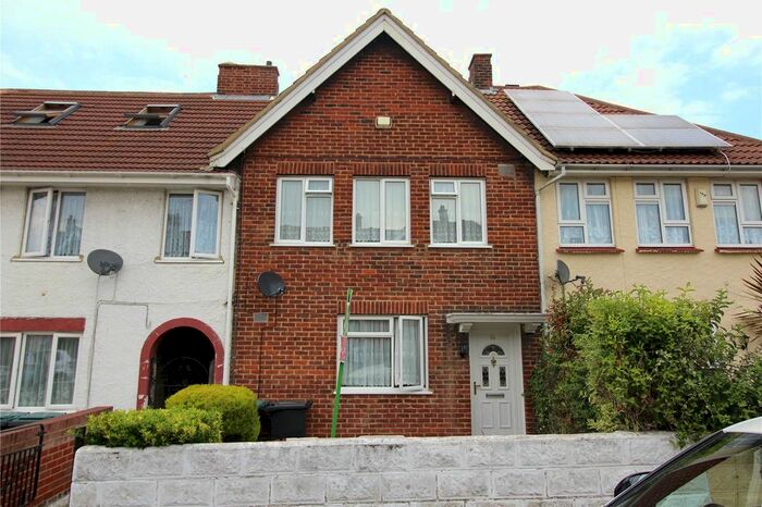 3 Bedroom Terraced House To Rent In Jubilee Crescent, Gravesend, Kent, DA12