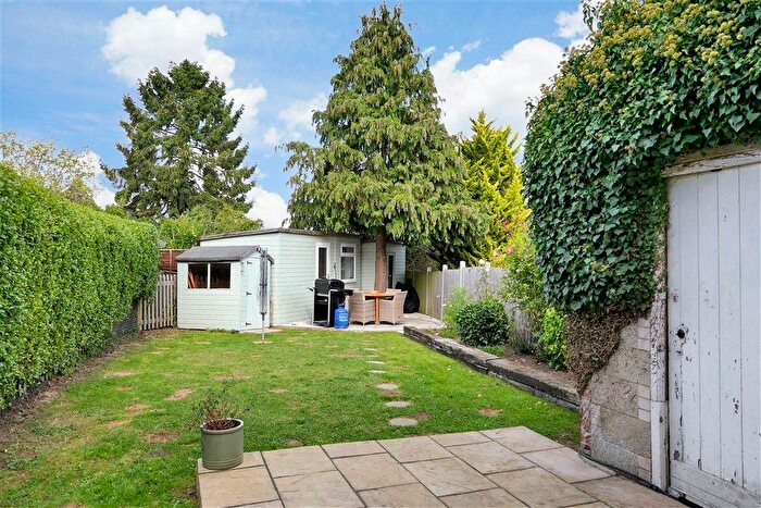 2 Bedroom Semi-detached House For Sale In Amsbury Road, Coxheath, Maidstone, Kent, ME17