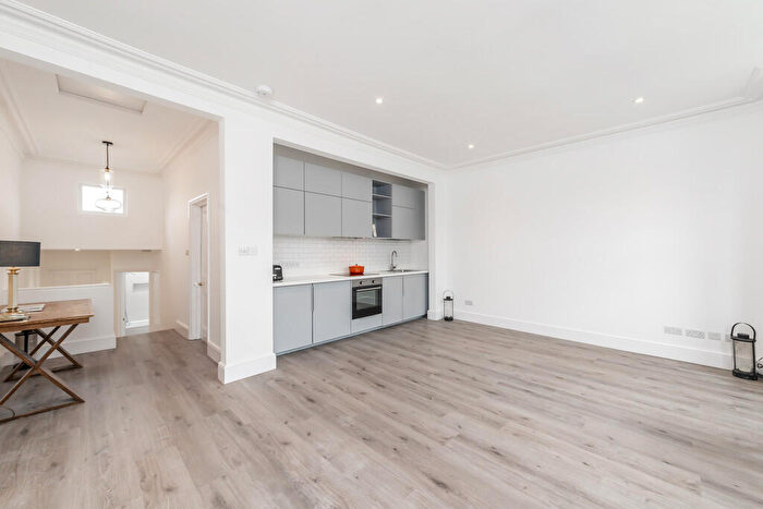 2 Bedroom Apartment For Sale In Burns Road, London, NW10