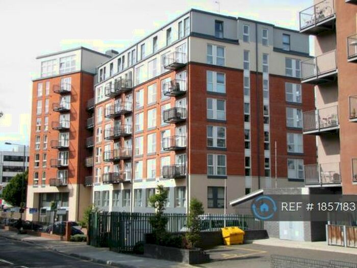 Studio To Rent In Northolt Road, South Harrow, HA2