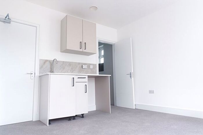 Property To Rent In Great Cambridge Road, Waltham Cross, EN8