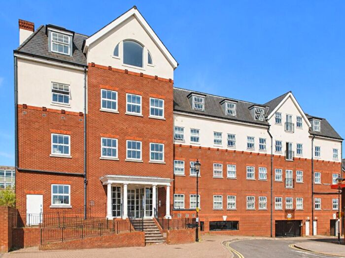 1 Bedroom Apartment For Sale In Little Victoria Street, Basingstoke, Hampshire, RG21
