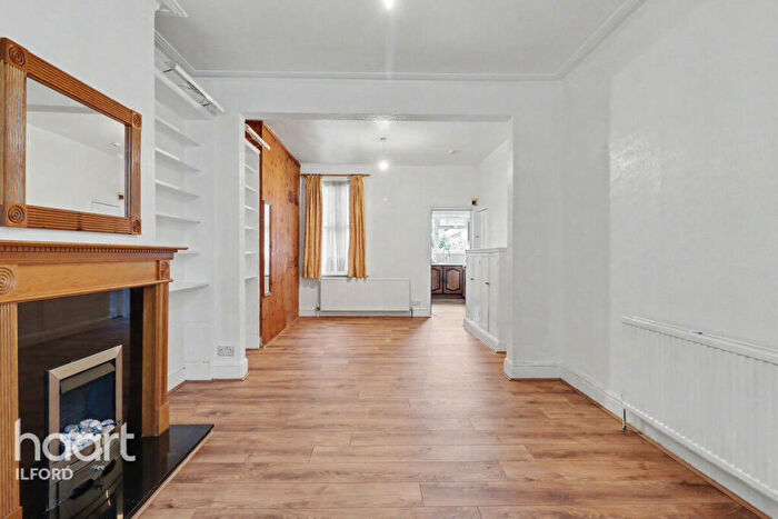 2 Bedroom Terraced House To Rent In Baden Road, Ilford, IG1