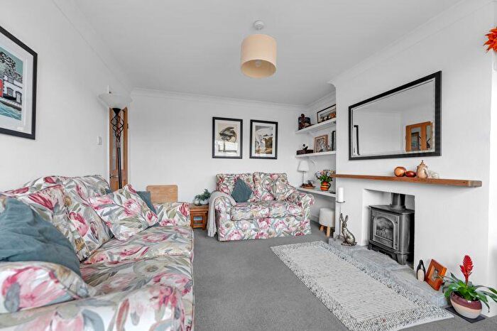 2 Bedroom Semi-Detached Bungalow For Sale In Priors Close, New Waltham, DN36