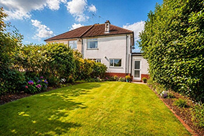 4 Bedroom Semi-detached House For Sale In Delius Close, Elstree, WD6