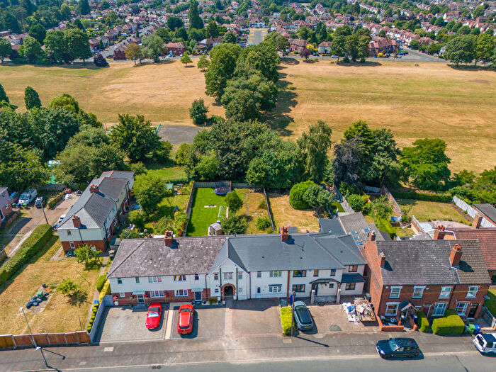 3 Bedroom Terraced House For Sale In Charles Road, Stourbridge, DY8
