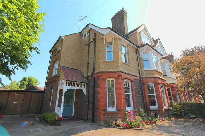2 Bedroom Flat To Rent In Avenue Road, St.Albans, AL1