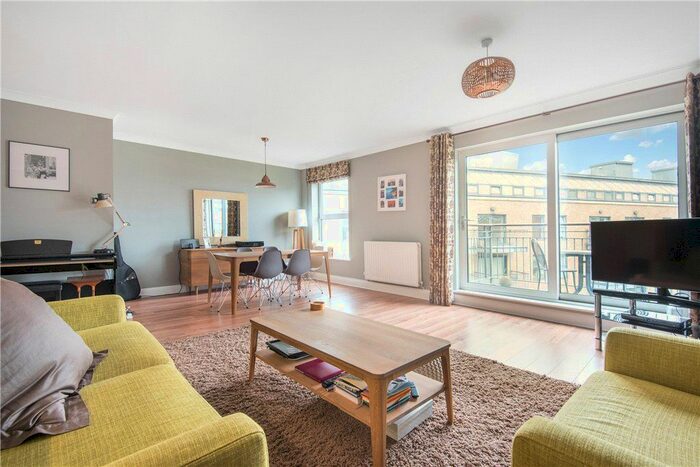 2 Bedroom Flat To Rent In Providence Square, London, SE1