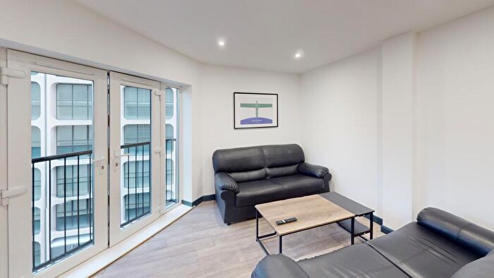 6 Bedroom Apartment To Rent In Stepney Lane, Newcastle Upon Tyne, NE1