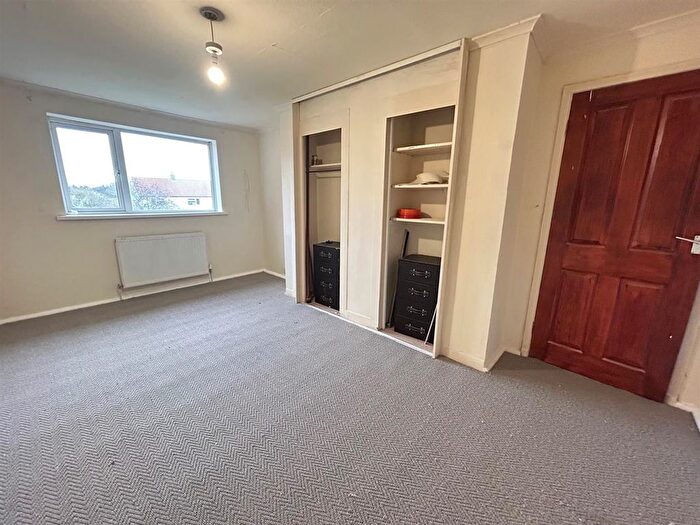 2 Bedroom End Of Terrace House To Rent In Hawthorn Walk, Eastfield, YO11