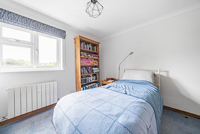 4 Bedroom Detached House For Sale In Alton Road, South Warnborough, Hook, Hampshire, RG29