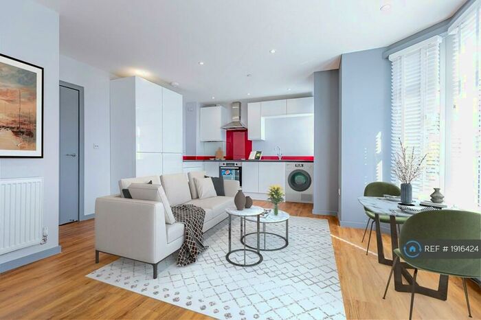 1 Bedroom Flat To Rent In Godfrey Road, Newport, NP20