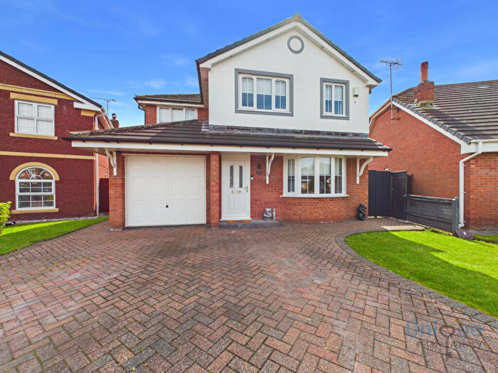 4 Bedroom Detached House For Sale In Sanderling Close, Lytham St. Annes, FY8