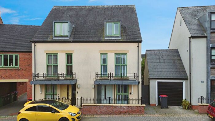 3 Bedroom Semi-Detached House For Sale In St Johns Walk, Lawley Village, Telford, TF4