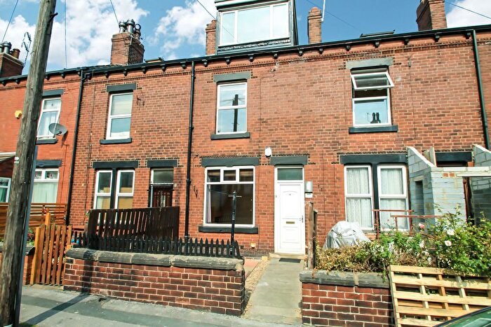4 Bedroom Terraced House To Rent In Aston Street, Bramley, Leeds, LS13