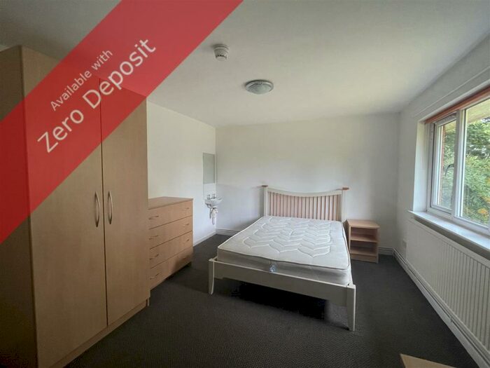 1 Bedroom Private Hall To Rent In Renshaw House, Hyde Grove, M13