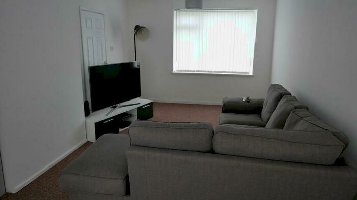 3 Bedroom House To Rent In West Grange CloseLeeds, LS10