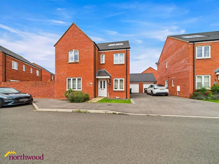 4 Bedroom Detached House For Sale In Bartlett Road, Bloxham, OX15