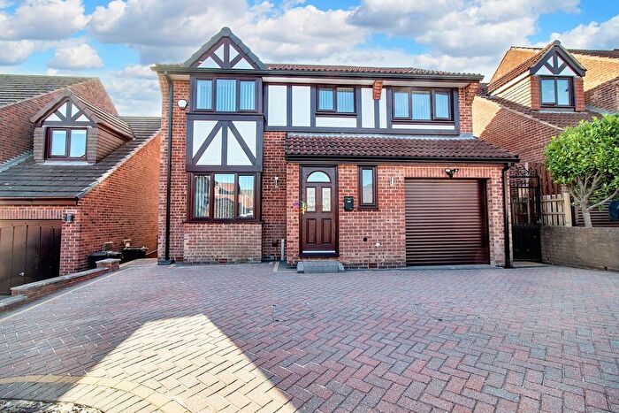 5 Bedroom Detached House For Sale In Bishopdale Court, Mosborough, S20