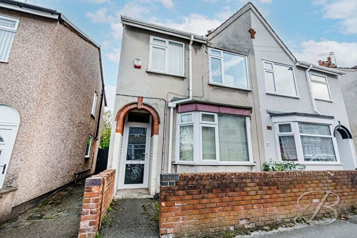 3 Bedroom Semi-Detached House For Sale In Somersall Street, Mansfield, NG19