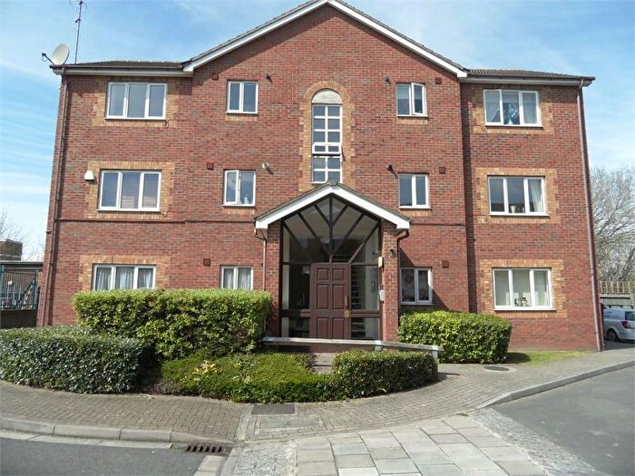 2 Bedroom Flat To Rent In Pullman Place, London, SE9