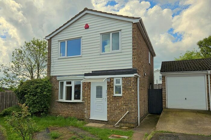 3 Bedroom Property To Rent In Osprey Road, Flitwick, MK45