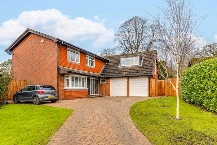 5 Bedroom Detached House For Sale In Earlsmead, Letchworth Garden City, SG6