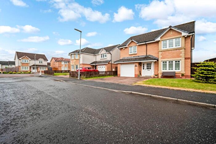 4 Bedroom Detached House For Sale In Croftcroighn Drive, Glasgow, G33
