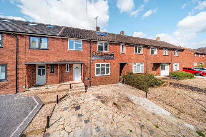 3 Bedroom Terraced House To Rent In Holyrood Crescent St. Albans, AL1