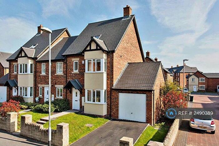 4 Bedroom End Of Terrace House To Rent In Parkinson Way, Guiseley, Leeds, LS20