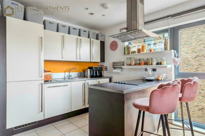 2 Bedroom Apartment To Rent In Oval Road, London, NW1