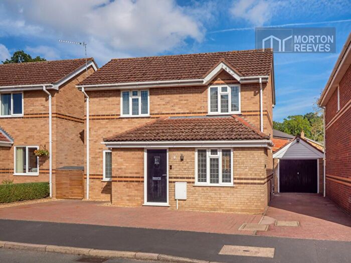 3 Bedroom Detached House For Sale In John Drewry Close, Framingham Earl, Norwich, NR14