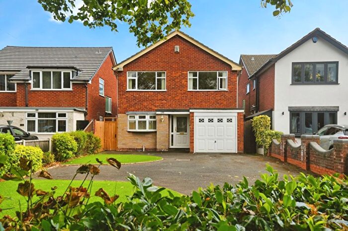 4 Bedroom Detached House For Sale In Comberford Road, Tamworth, B79