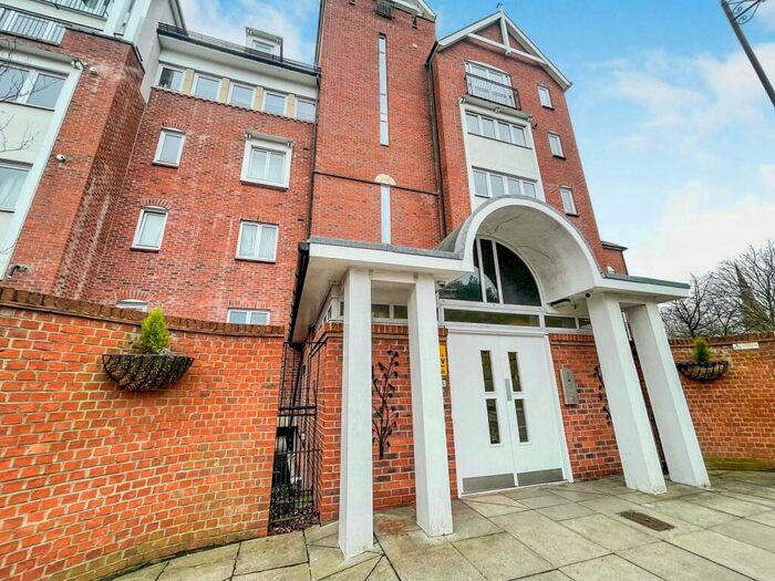 2 Bedroom Apartment For Sale In The Cloisters, Ashbrooke, Sunderland, Tyne And Wear, SR2