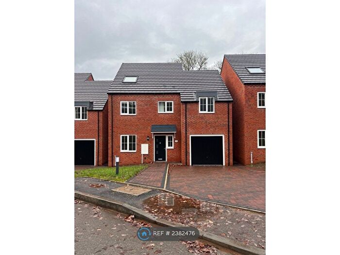 4 Bedroom Detached House To Rent In Lacewood Close, Nottingham, NG6