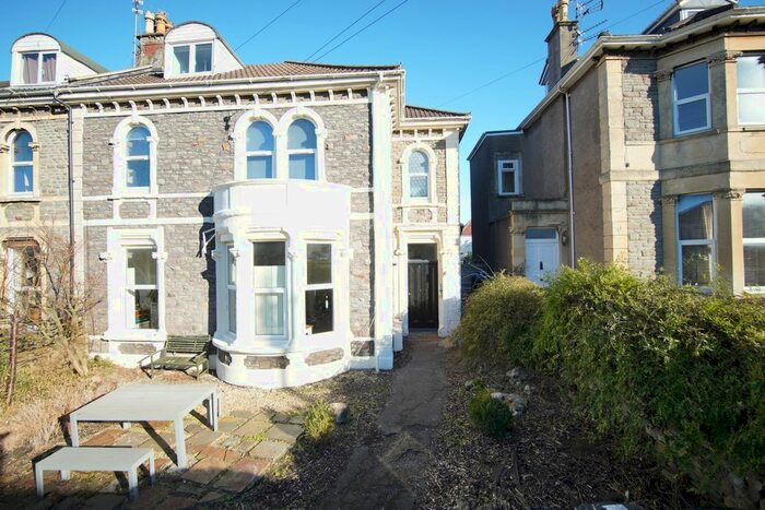 2 Bedroom Flat To Rent In Belvoir Road, St Andrews, Bristol BS6