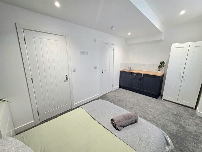 1 Bedroom House To Rent In North End, Portsmouth, PO2